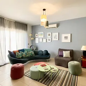 Bed & Breakfast G & F, Aeroporto di Catania Fontana Rossa